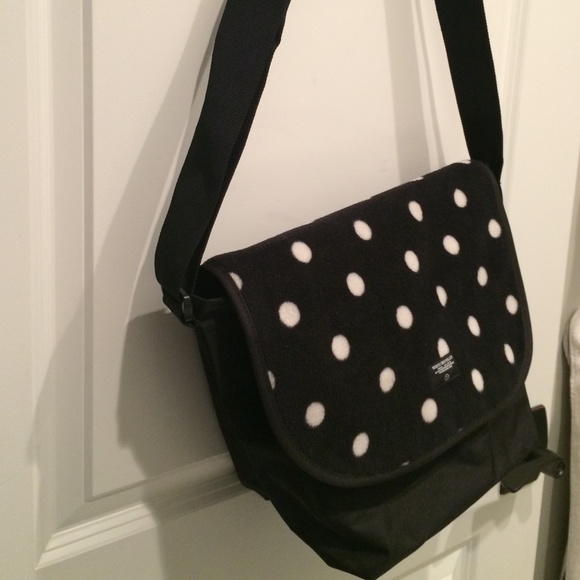 Causal reporter bag - Picture 3 of 3