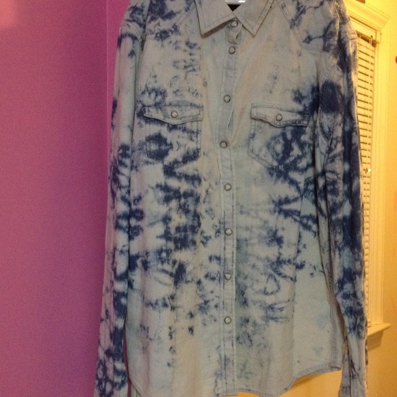 Denim long sleeve shirt