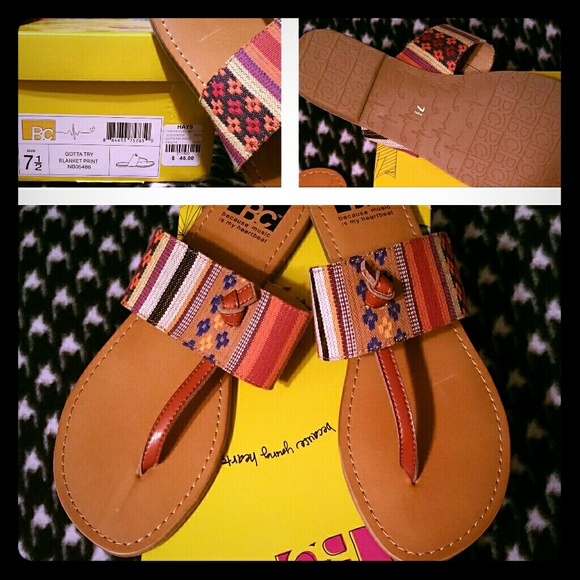 SOLD🚨 NWT - BC Blanket Print Sandals - Picture 1 of 1