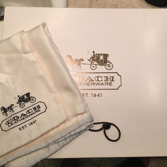 Authentic Coach Purse - Picture 4 of 4