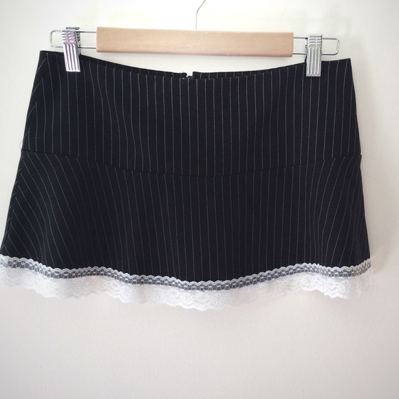 ❗️SALE❗️Flirty Pin Stripe Mini Skirt