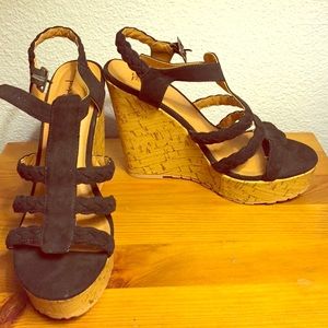 Black cork wedges