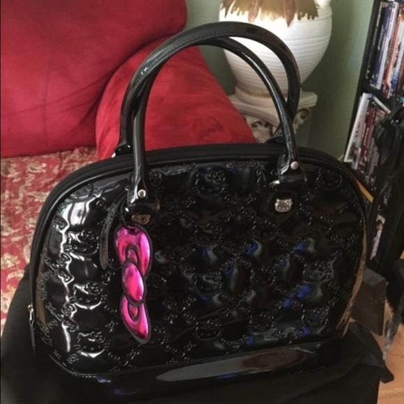 Black Hello Kitty purse