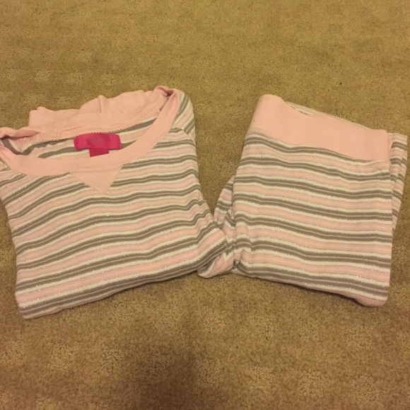 VS Pajama Set