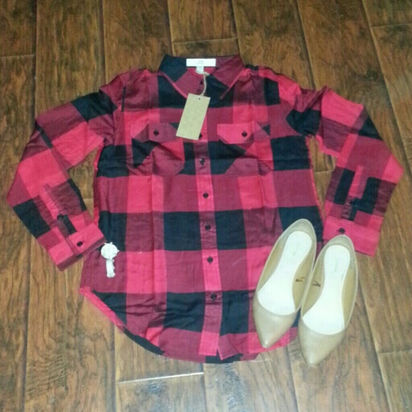 SOLD Long Sleeve Shirt - Picture 4 of 4