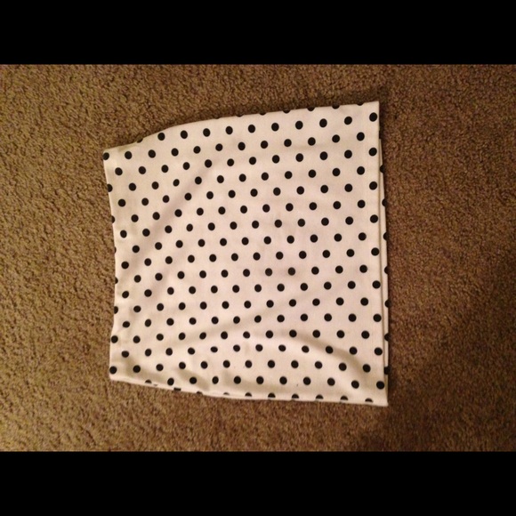 Black an white polka dot skirt