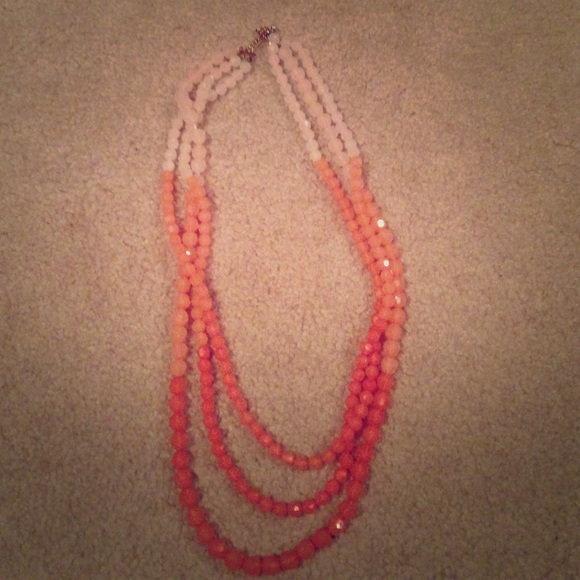 Ombré Coral Pink Bead Necklace