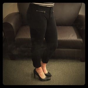 LOFT Cropped Black Ponte Pants Sz. 6