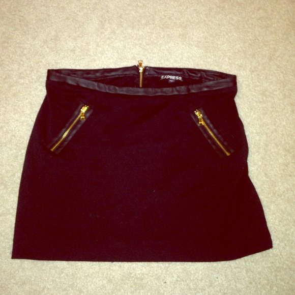 Express mini skirt