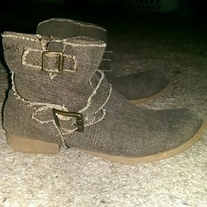 Blowfish Brown buckle woven boots