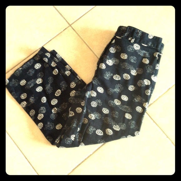 Black  and white Capri pants