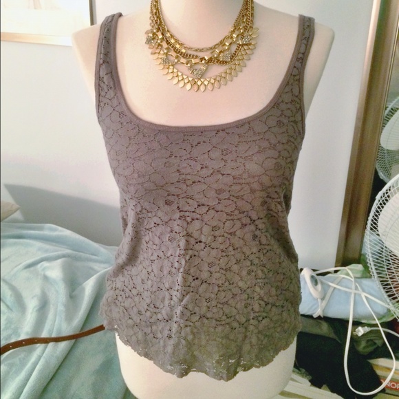American Eagle Outfitters Tops - ❌❌sold❌❌Lace tank top