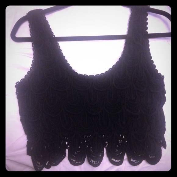 Crop top season! Get this for summer.