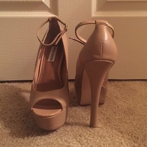 Steve Madden ACOMPLIS in Blush Lea 8.5