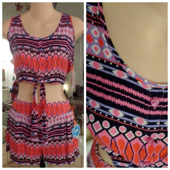 ️Summer Racer Back Crop Tank Top M NWT