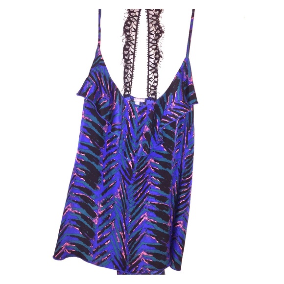 Charlotte Russe Lacey racer back size large - Picture 1 of 3