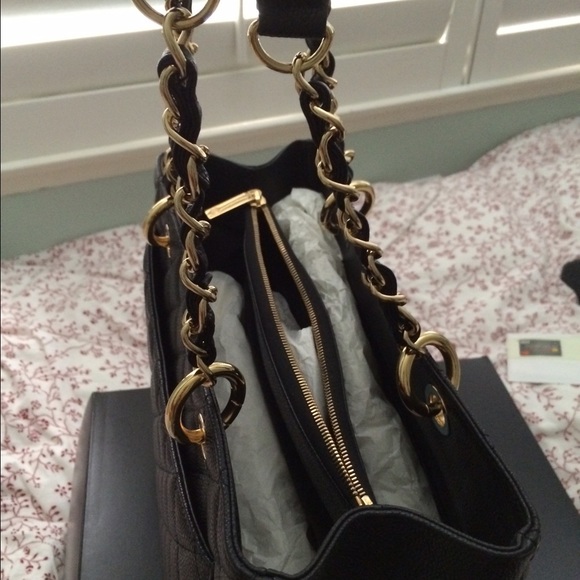SOLD !!!! Chanel GST - Picture 2 of 4
