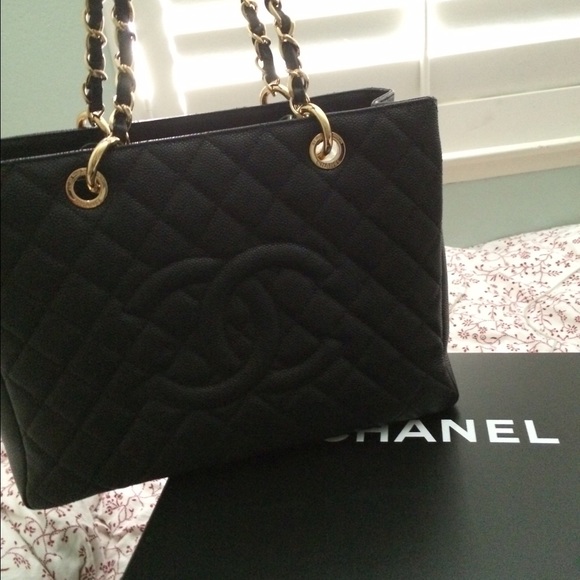 SOLD !!!! Chanel GST - Picture 3 of 4