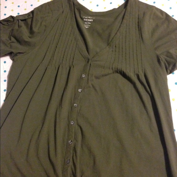 Olive green top - Picture 1 of 4