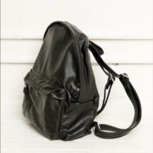 🎉HOST PICK🎉 Brandy Melville Leather Backpack