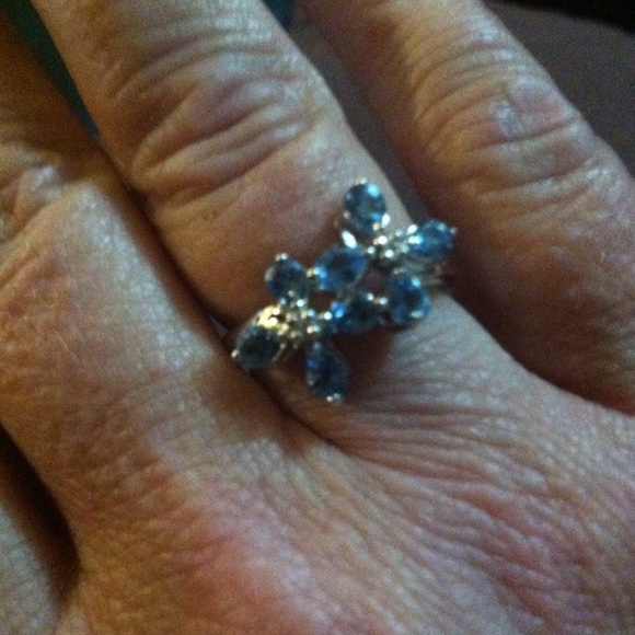 Jewelry - 🆕14K WHITE GOLD AND AQUAMARINE  RING!!!