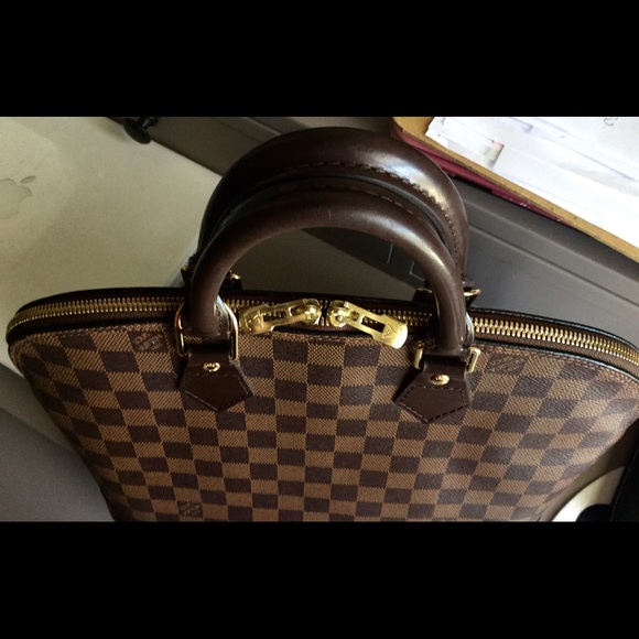 SOLD🏁 - Picture 4 of 4