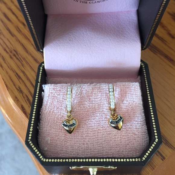 Gold heart and pearl earrings - Picture 1 of 3