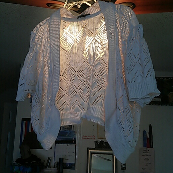 Bolo sweater