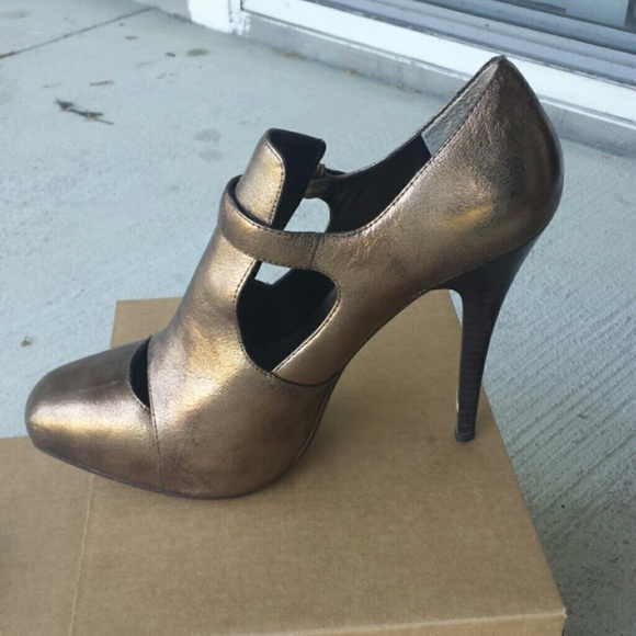 Max Studio Heels