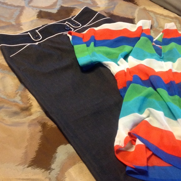 SOLD IN BUNDLE @GINAJO421 -CAPRIS & TUNIC ONLY $13