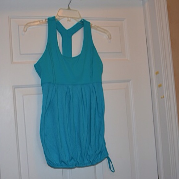 Lululemon teal tank size 6
