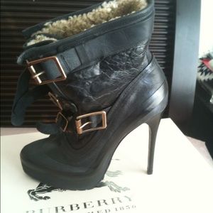 SOLD!!!! AUTH Burberry Shearling Boots