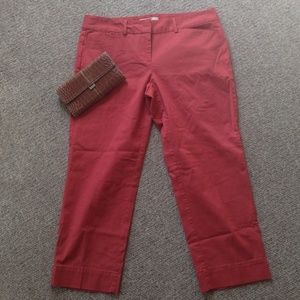 Ann Taylor Loft coral/melon cotton capri size 8