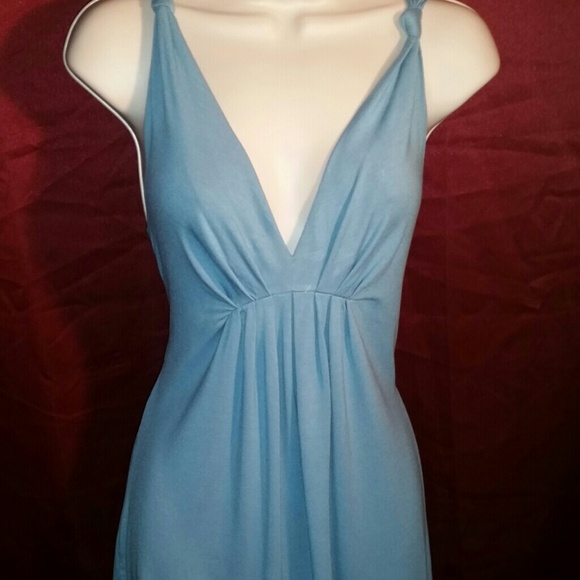Stylish sleeveless top by Kenneth Cole Reaction