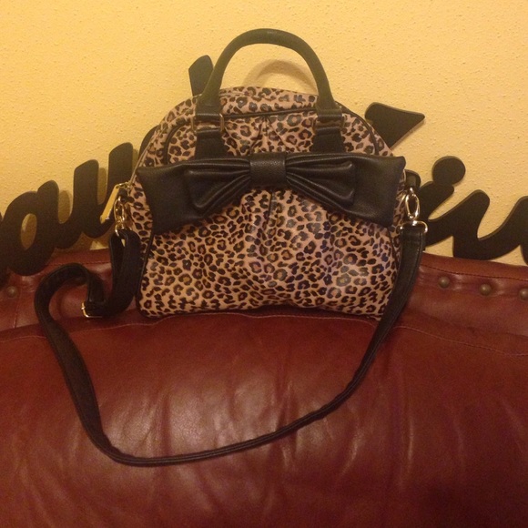 Betsey Johnson cheetah purse
