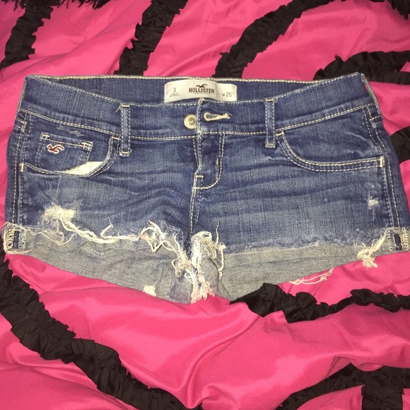 Hollister denim shorts size 3