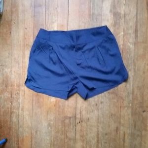 Jessica Simpson light weight shorts