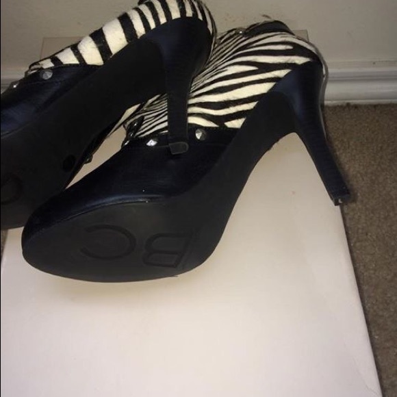 Bcbg ankle booties! Never worn, zebra print! - Picture 3 of 3