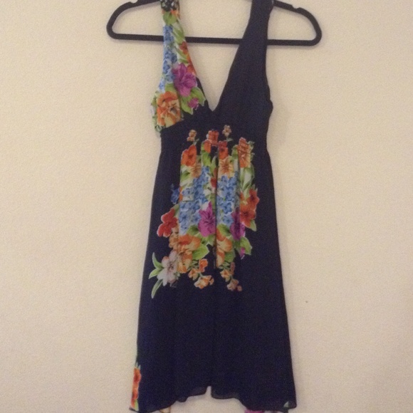 Dress - Picture 2 of 2