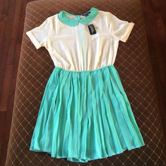 Cute Spring pleated dress!