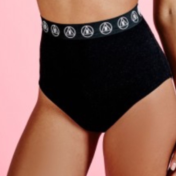 Missguided active wear bottoms