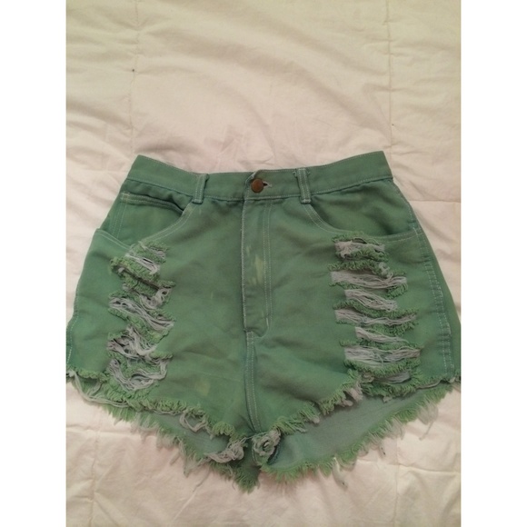 Classic vintage green high waisted shorts