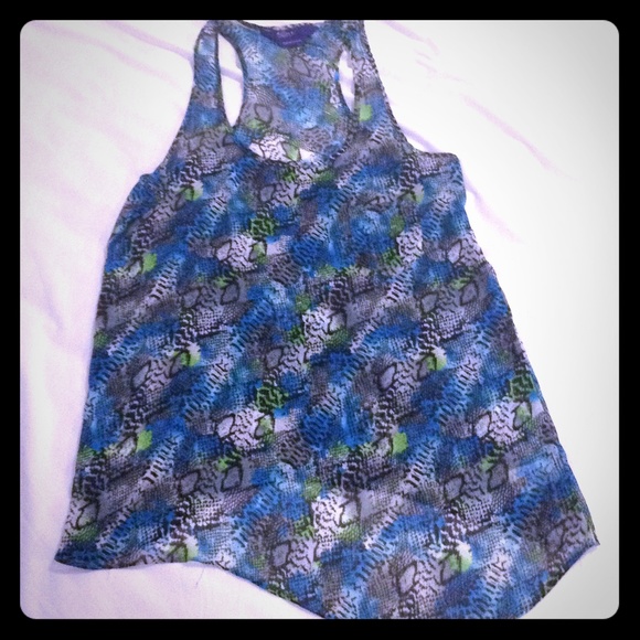 Miley Cyrus blouse - Picture 1 of 1