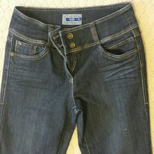 High waist straight leg jean.