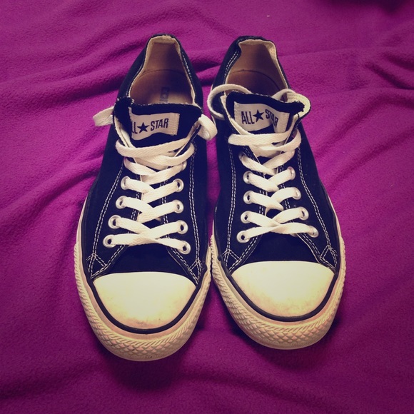 Converse All Stars Low Tops Black and White👟