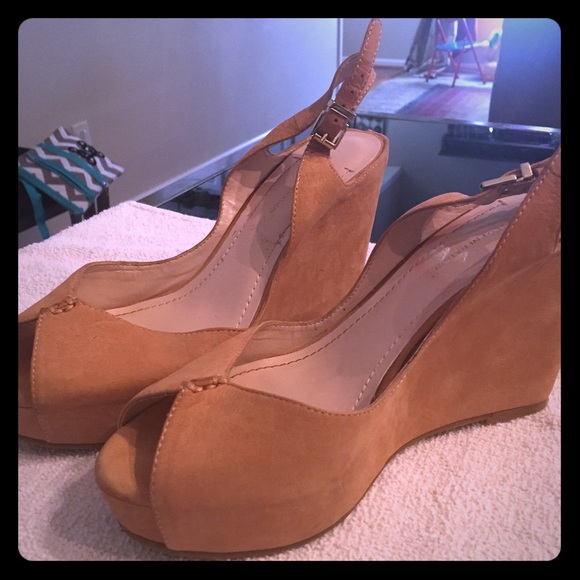 Taupe open toe wedges
