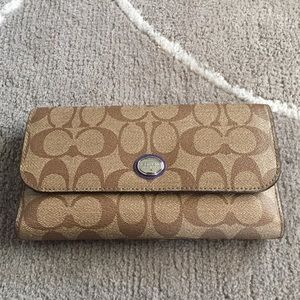 Authentic Coach wallet signature