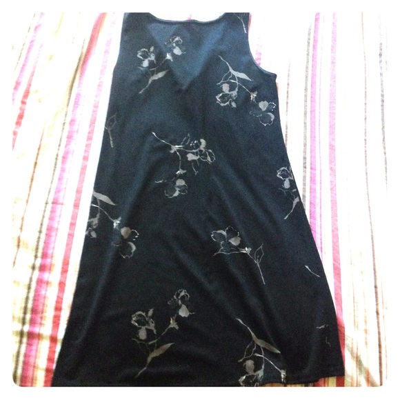 A black Jalate size medium dress