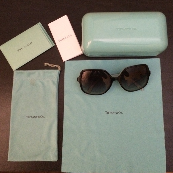 TIFFANY&CO SUNGLASSES