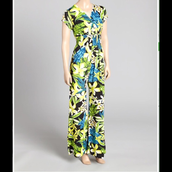 Pants - NEW!!! Gorgeous Floral Print Jumpsuit/ No Trades
